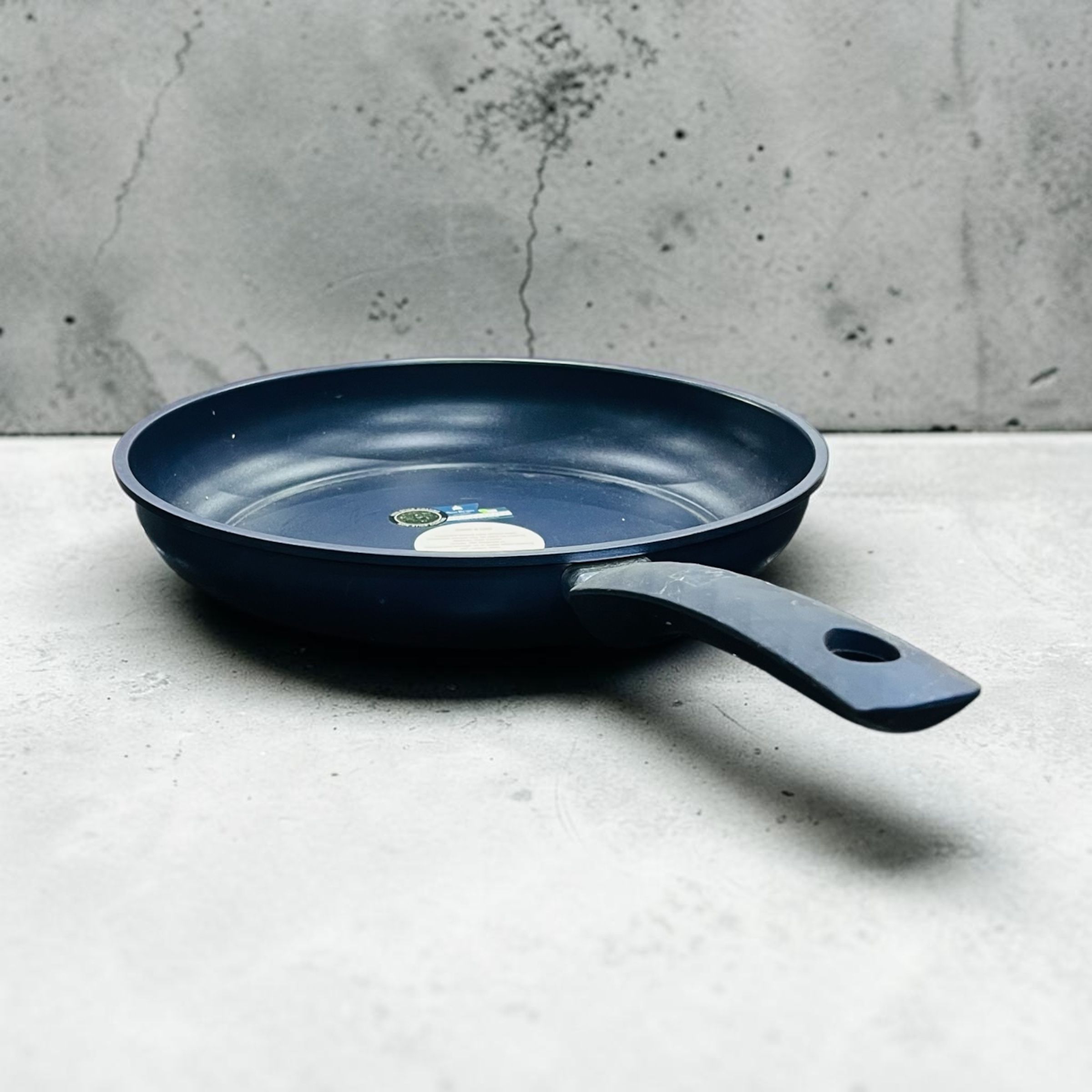 FRYING PAN 24X45CM 